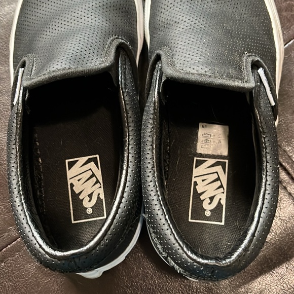 Kids Leather Vans Classic Slip-Ons - Picture 4 of 6